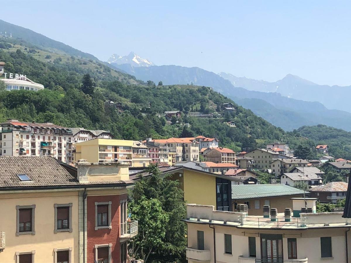 Apartmán Il Nido Saint-Vincent Exteriér fotografie